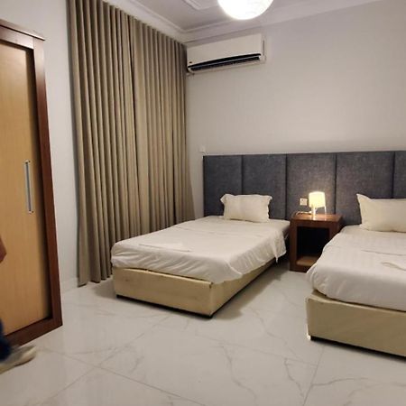 Rehana Al-Wurud Suites Khamis Mushait Extérieur photo