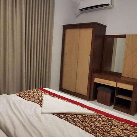 Rehana Al-Wurud Suites Khamis Mushait Extérieur photo