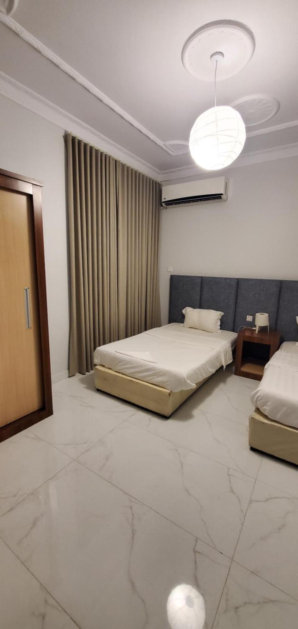 Rehana Al-Wurud Suites Khamis Mushait Extérieur photo